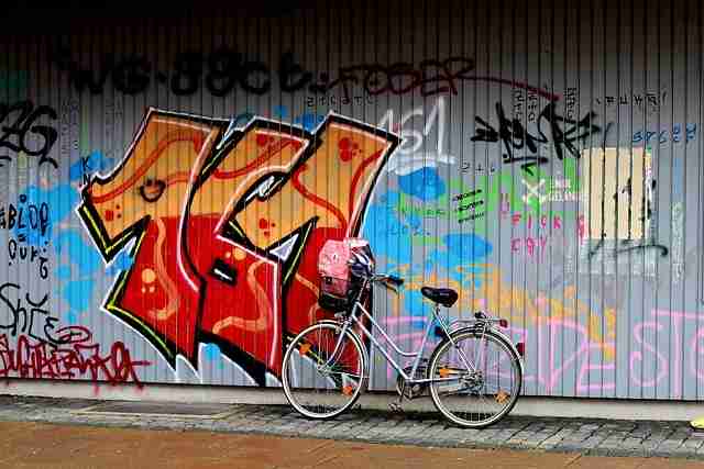 鉴黄师职业发展通道解析｜岗位机制大揭秘也能晋升管理岗